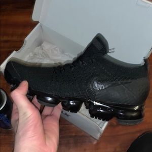 Vapor Max’s men’s sz 8 brand new authentic